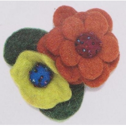 FIORI DI  FELTRO CON SPILLA DI SICUREZZA CM. 10x8
